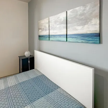 דירה Gorgeous In מרינה די רגוזה